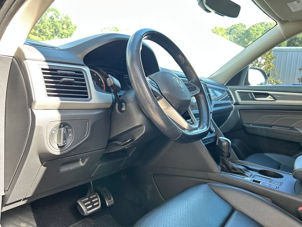 Used 2021 Volkswagen Atlas SE w/ Towing Package FWD image 10