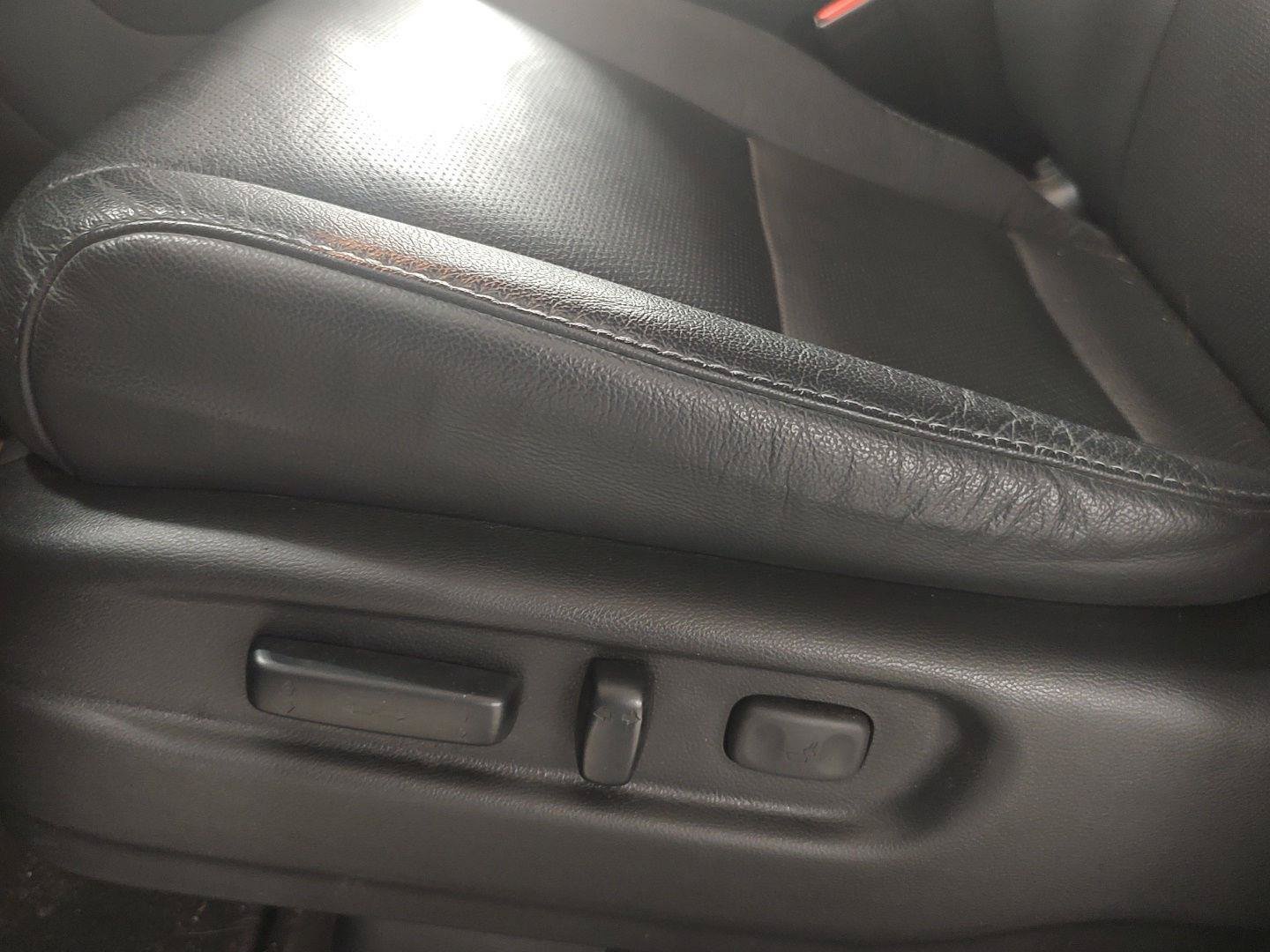 Certified 2024 Honda Passport EX-L image 3