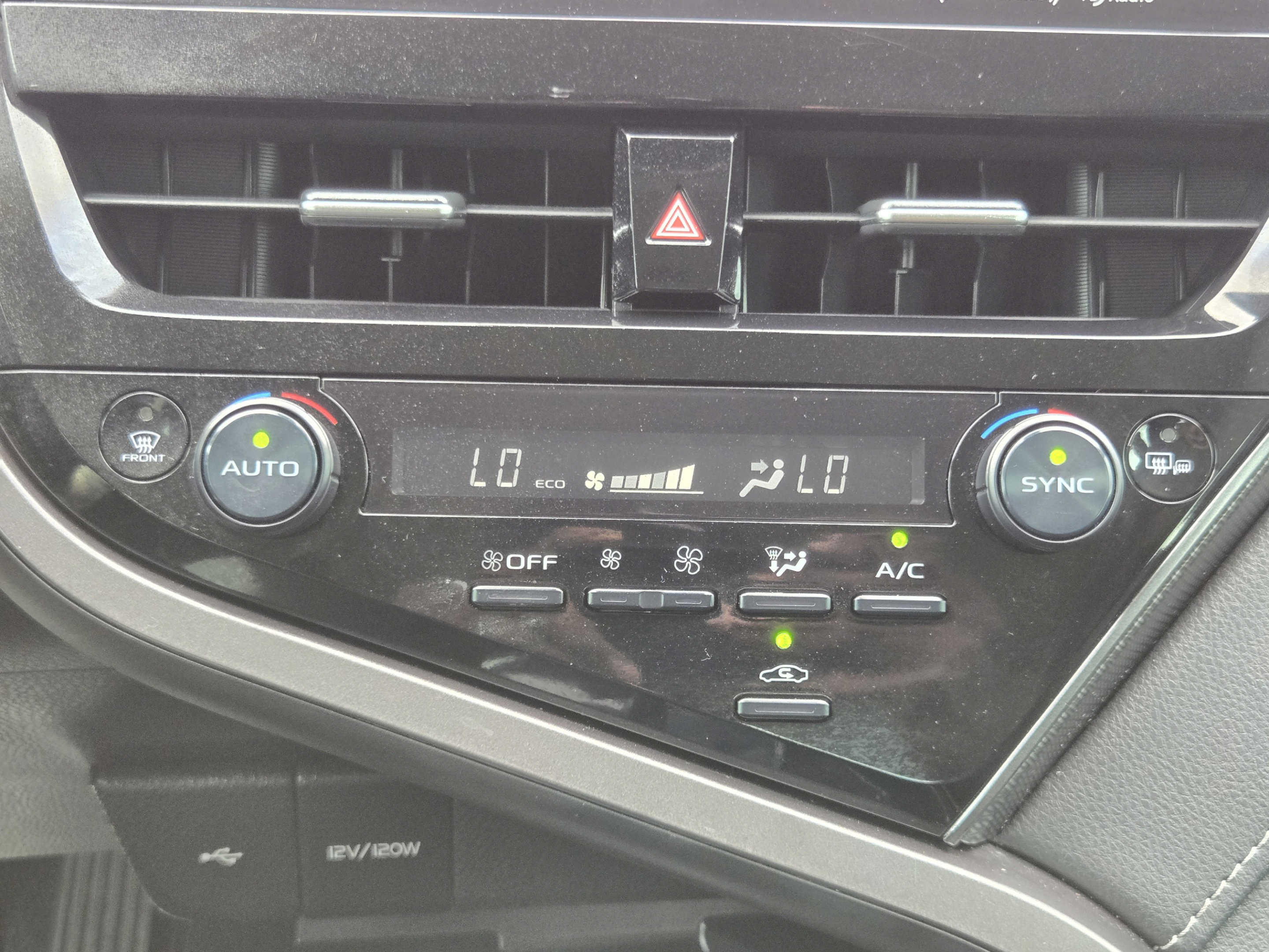 Used 2023 Toyota Camry XSE w/ Navigation Package FWD image 15