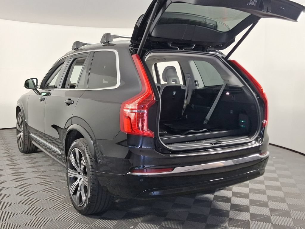 Certified 2025 Volvo XC90 B6 Plus w/ Protection Package Premier AWD/4WD image 15