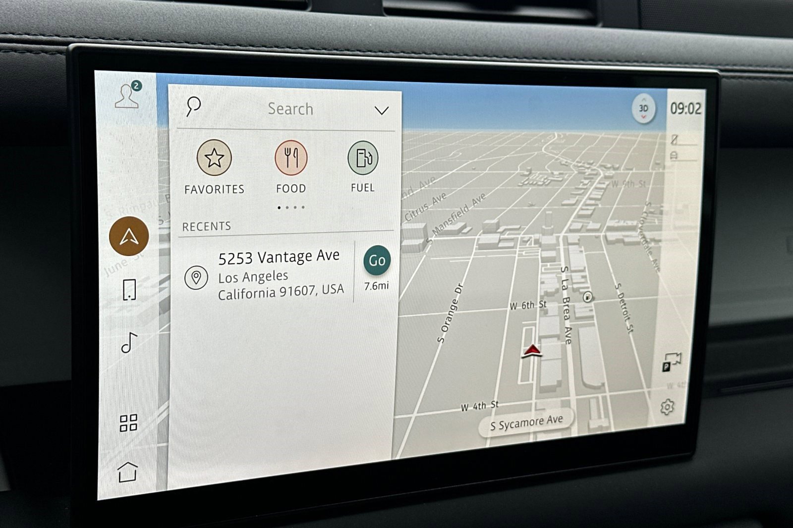 Used 2025 Land Rover Defender 130 S image 21