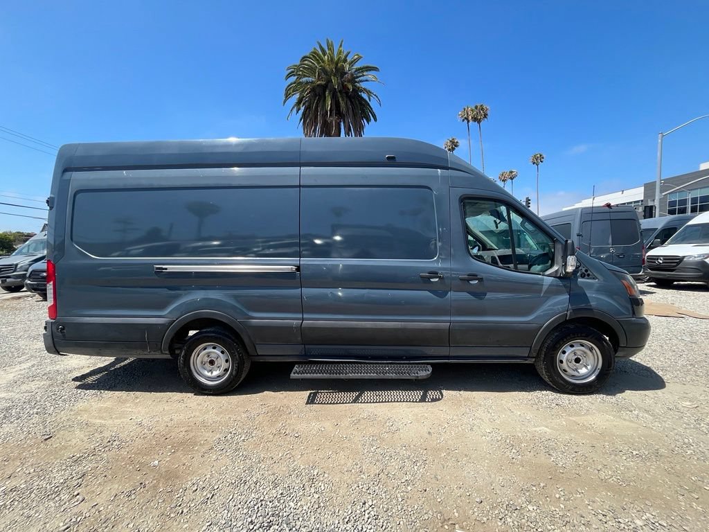 Used 2019 Ford Transit 250 148 High Roof Extended RWD image 4