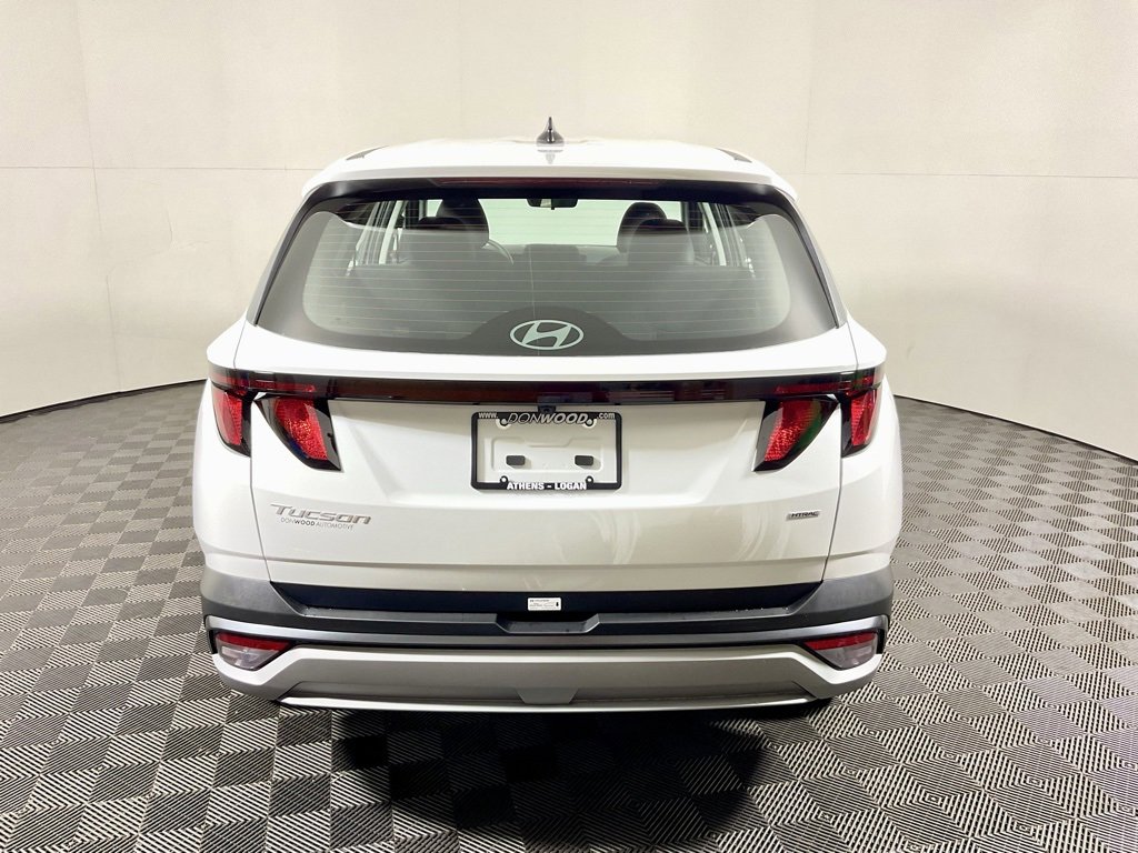 New 2026 Hyundai Tucson SE image 11