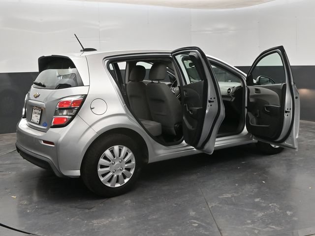 Used 2020 Chevrolet Sonic LT FWD image 27