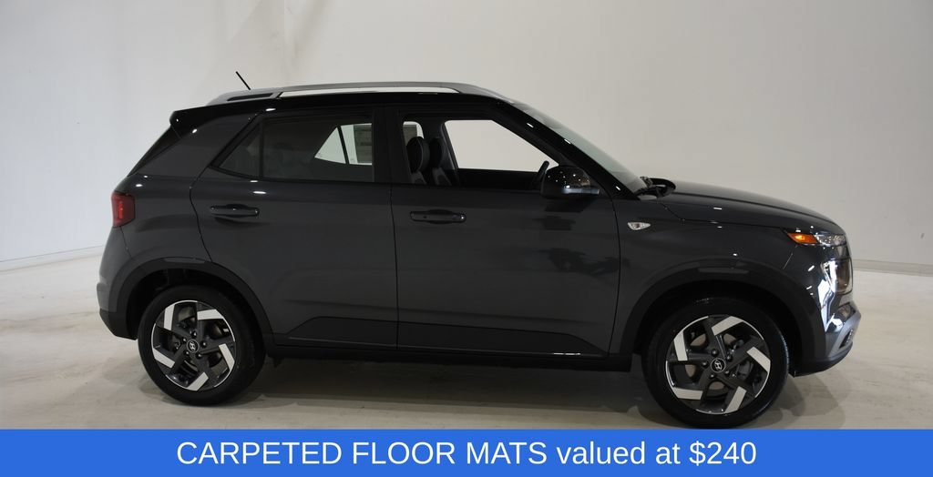 New 2026 Hyundai Venue SEL FWD image 3