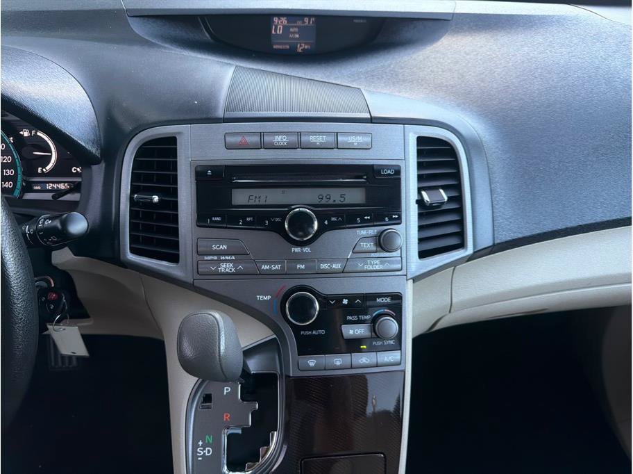 Used 2009 Toyota Venza FWD image 16