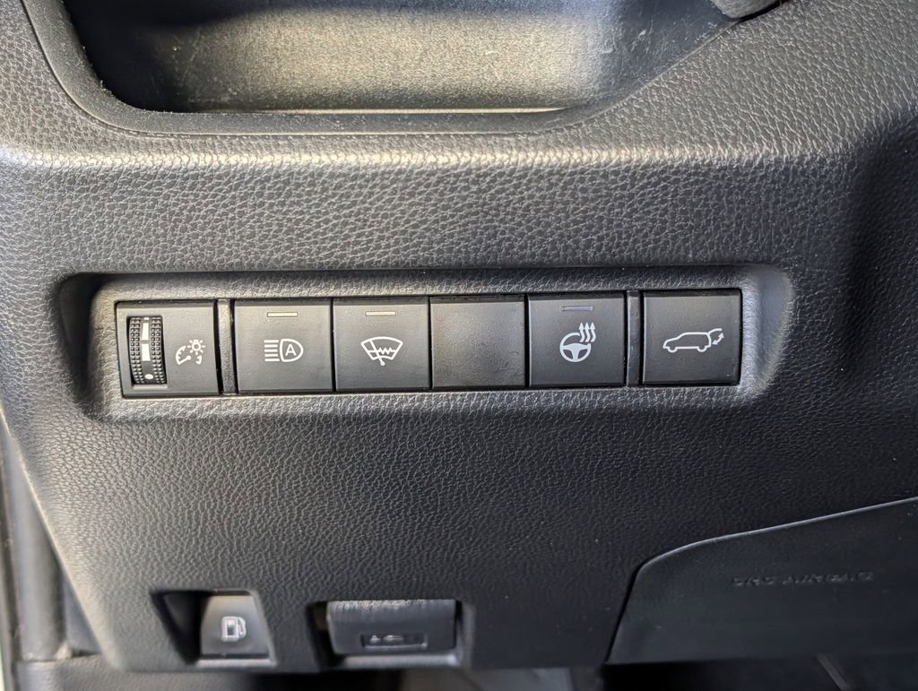 Used 2019 Toyota RAV4 XSE w/ XSE Weather Package image 18