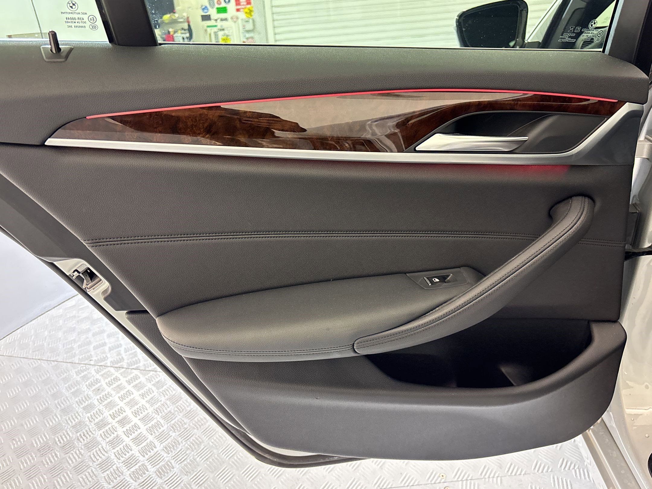 Used 2020 BMW 530i w/ Convenience Package image 20
