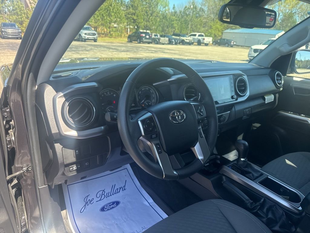 Used 2023 Toyota Tacoma SR5 w/ Technology Package AWD/4WD image 5