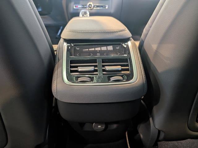 New 2026 Volvo XC90 B6 Ultra w/ Protection Package AWD/4WD image 26