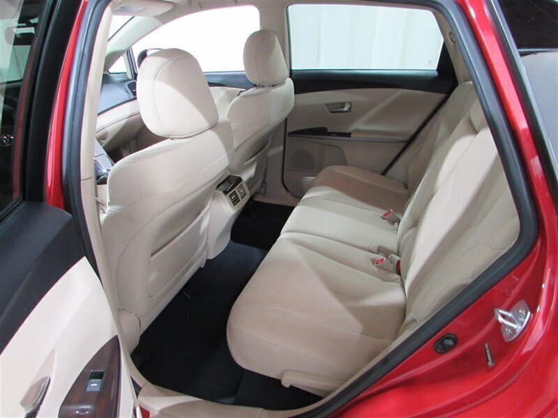 Used 2011 Toyota Venza AWD w/ Convenience Pkg image 96