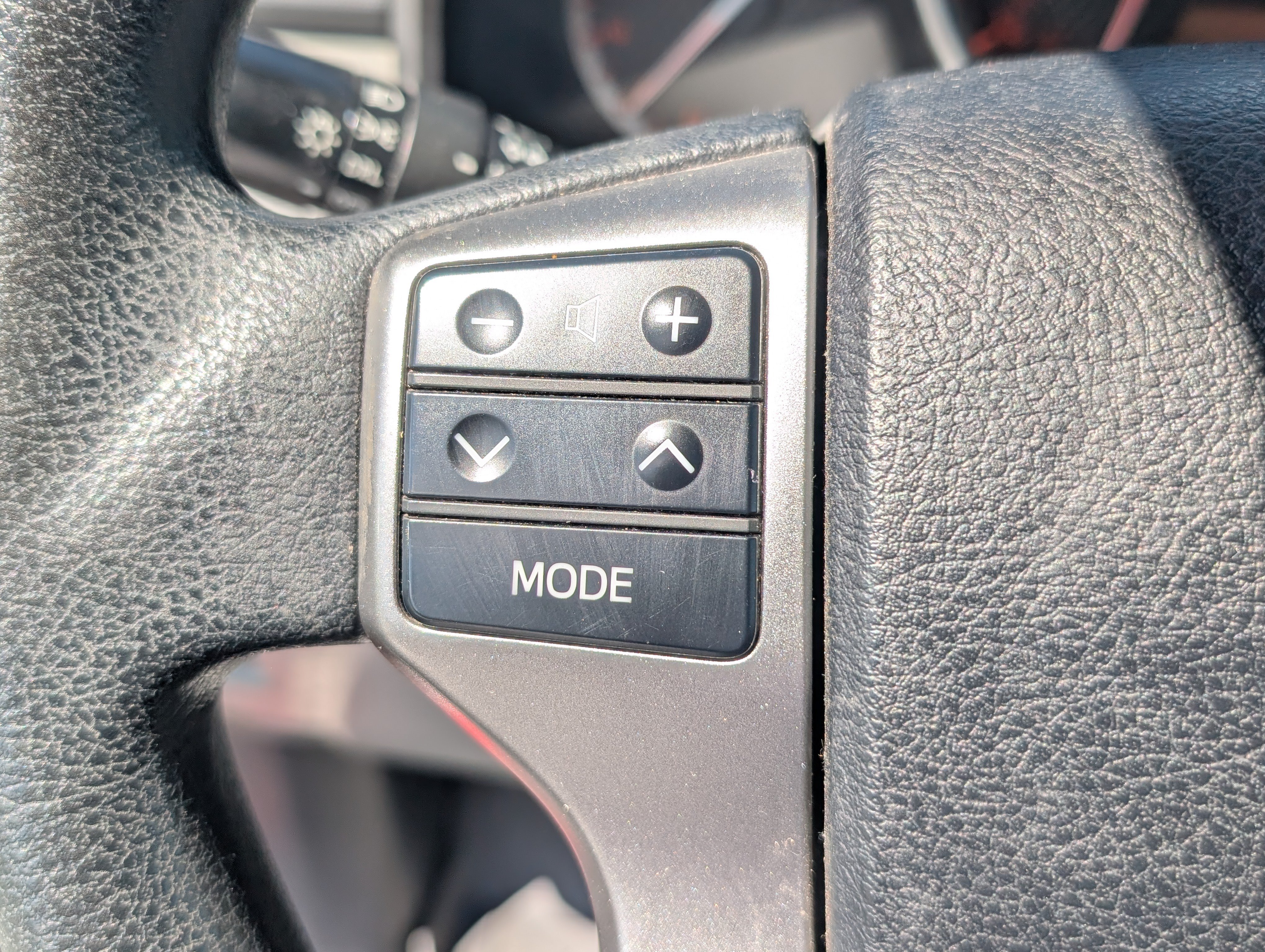 Used 2013 Toyota 4Runner SR5 w/ Convenience Pkg AWD/4WD image 23
