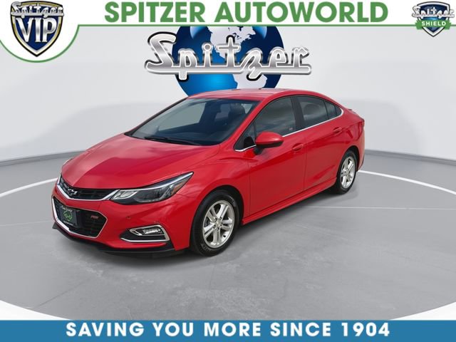 Used 2018 Chevrolet Cruze LT w/ Convenience Package image 4