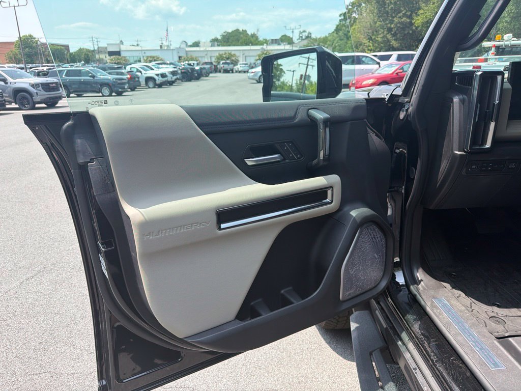 New 2026 GMC Hummer EV 4x4 Crew Cab image 12
