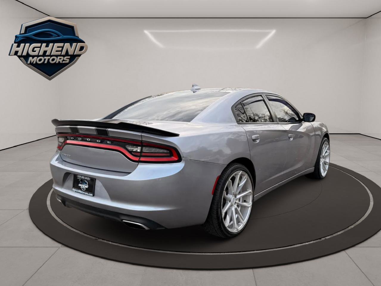 Used 2016 Dodge Charger SXT RWD image 7