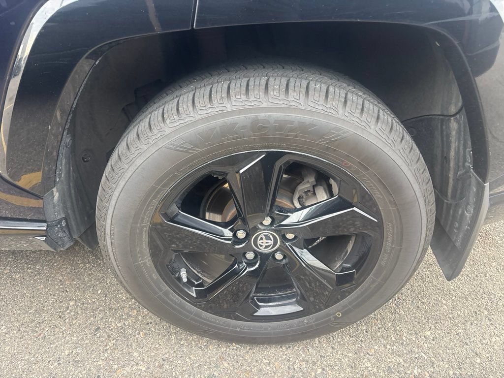 Used 2019 Toyota RAV4 XSE w/ XSE Weather Package AWD/4WD image 10