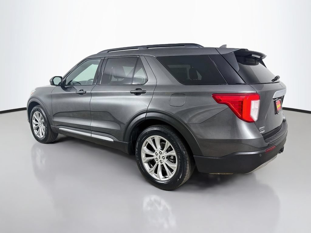 Used 2020 Ford Explorer XLT w/ Equipment Group 202A AWD/4WD image 6
