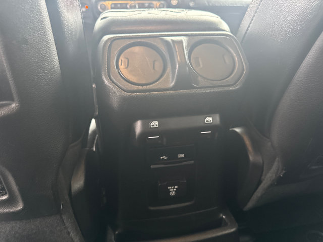 Used 2019 Jeep Wrangler Unlimited Rubicon AWD/4WD image 30