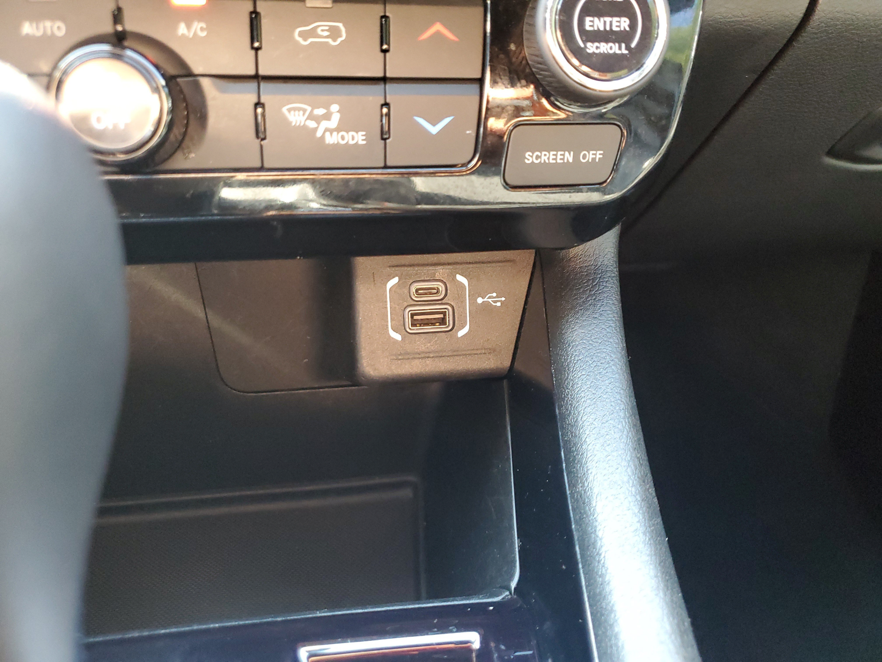 Used 2024 Jeep Compass Trailhawk w/ Sun and Sound Group AWD/4WD image 27