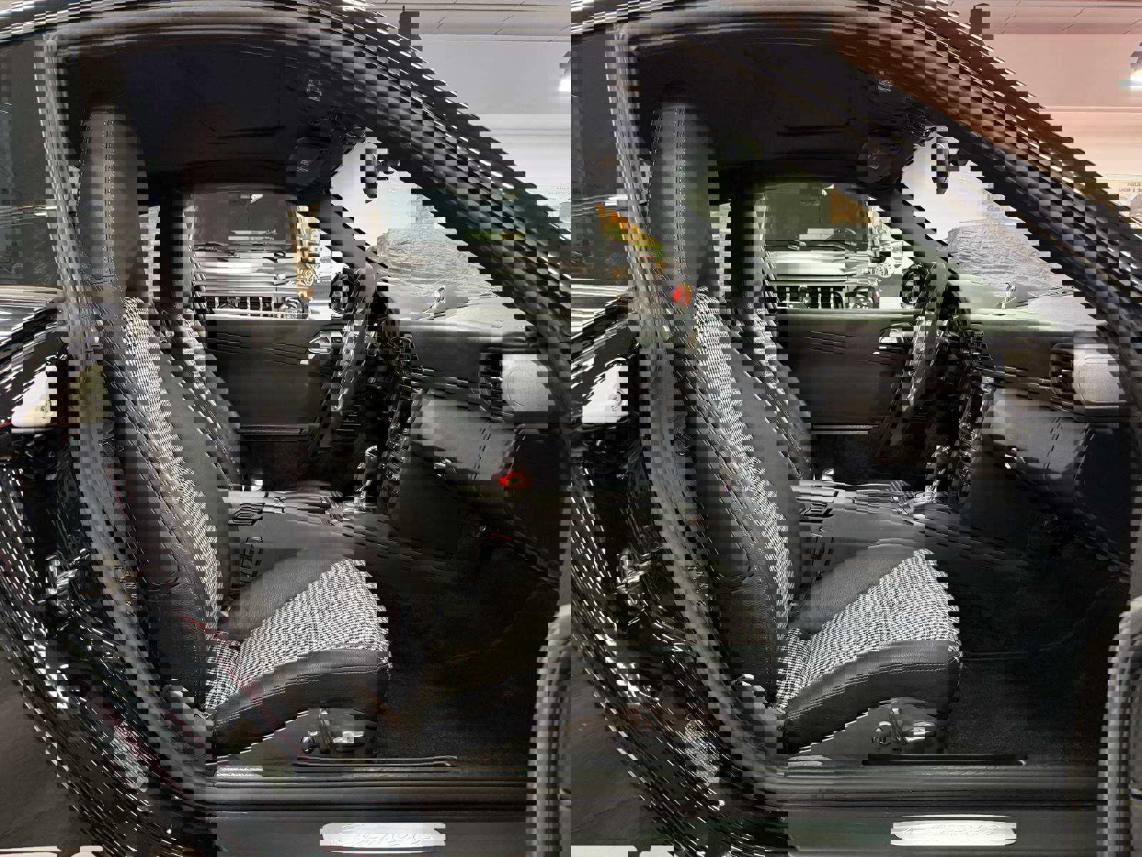 Used 2010 Porsche 911 Carrera image 42