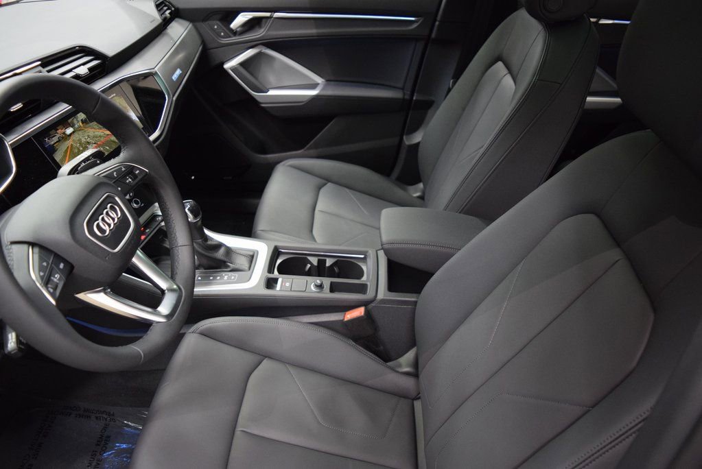 New 2025 Audi Q3 2.0T Premium Plus image 4