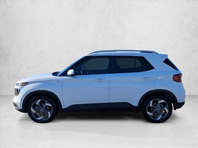 Certified 2025 Hyundai Venue SEL FWD image 8
