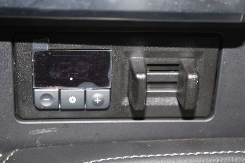 Used 2024 Nissan Armada Platinum w/ Captain's Chairs Package image 49