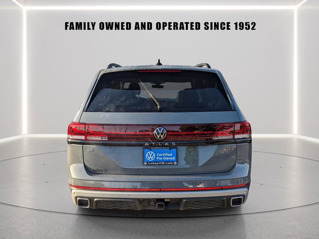Certified 2025 Volkswagen Atlas Peak Edition SE AWD/4WD image 5