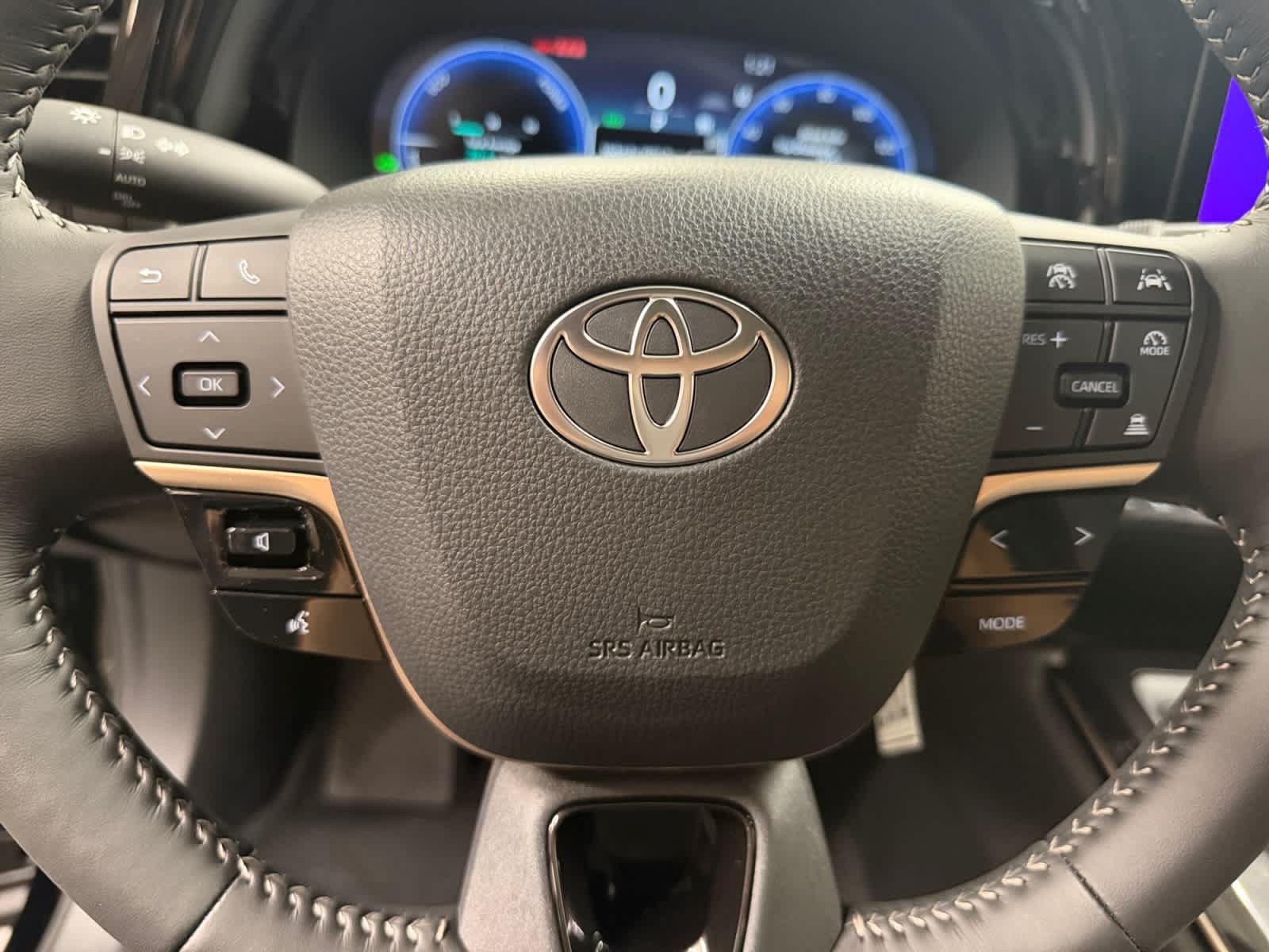 Used 2026 Toyota Crown AWD/4WD image 25