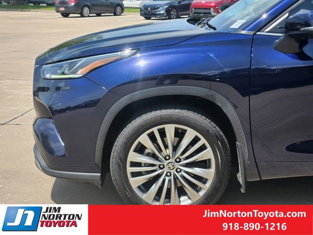 Used 2021 Toyota Highlander Platinum AWD/4WD image 9