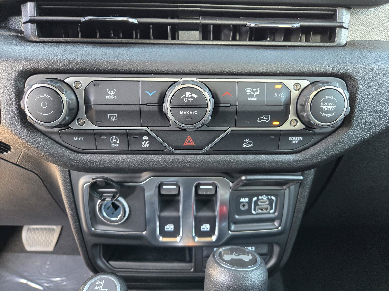 New 2026 Jeep Wrangler Sport AWD/4WD image 13