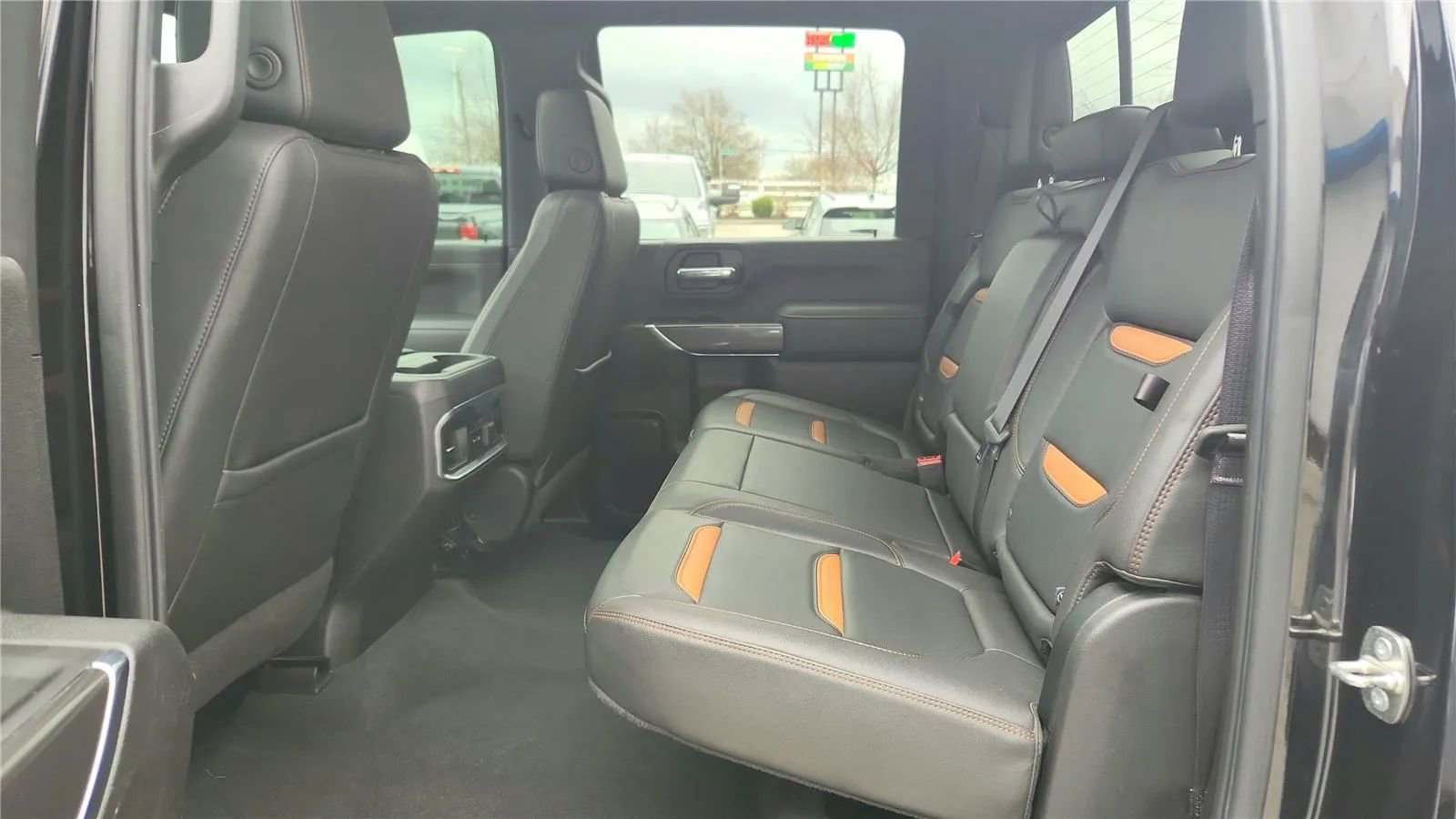 Used 2022 GMC Sierra 2500 AT4 w/ AT4 Premium Plus Package AWD/4WD image 29