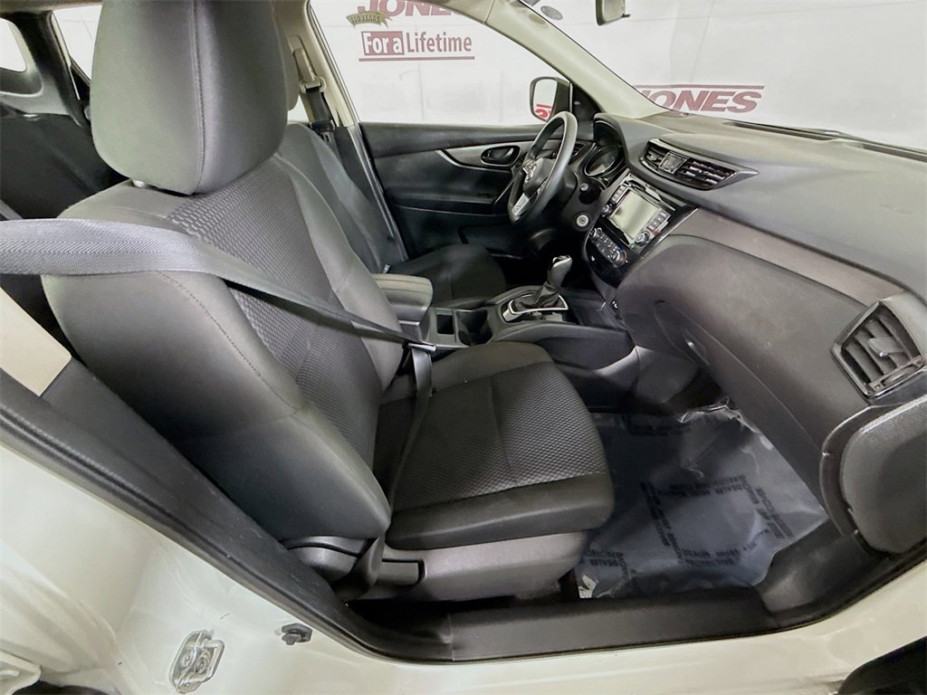 Certified 2021 Nissan Rogue Sport S image 29