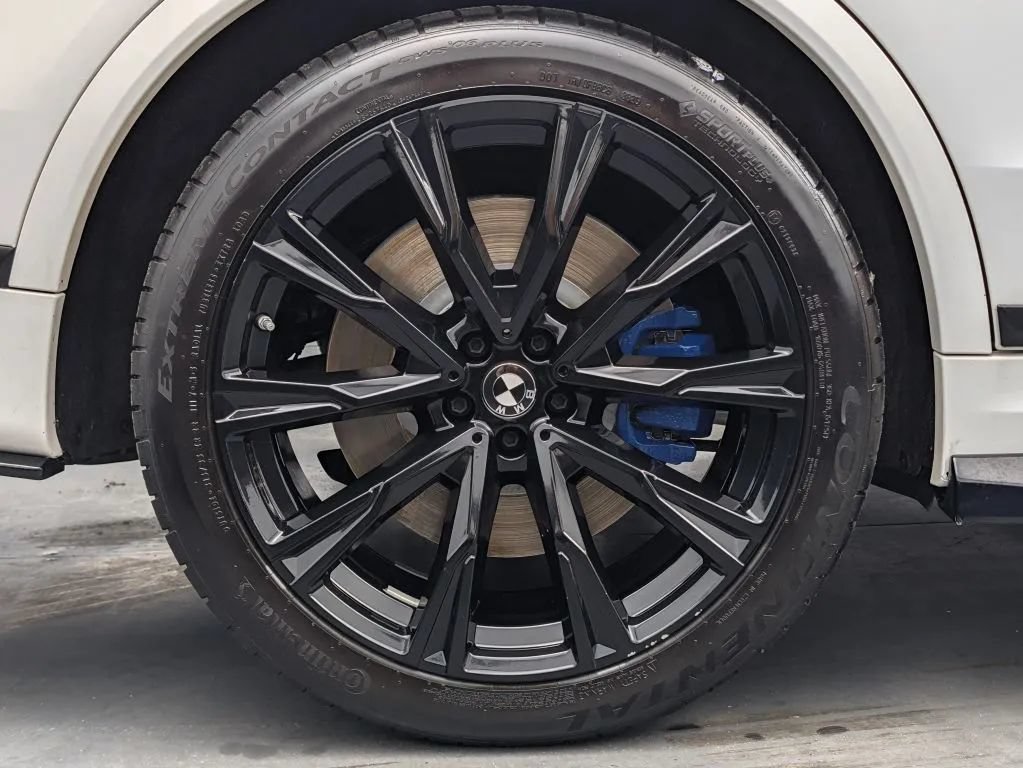 Used 2020 BMW X7 M50i w/ Executive Package AWD/4WD image 18