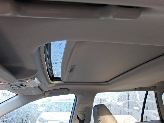 Used 2022 Toyota RAV4 Limited AWD/4WD image 13
