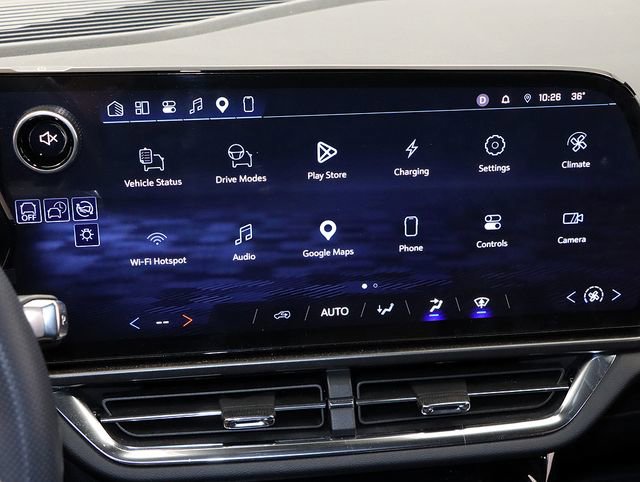 Used 2025 Chevrolet Equinox EV LT image 20