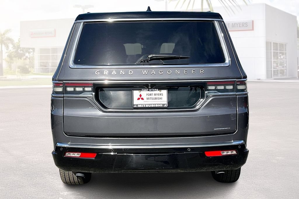 Used 2024 Jeep Grand Wagoneer L Series III AWD/4WD image 18