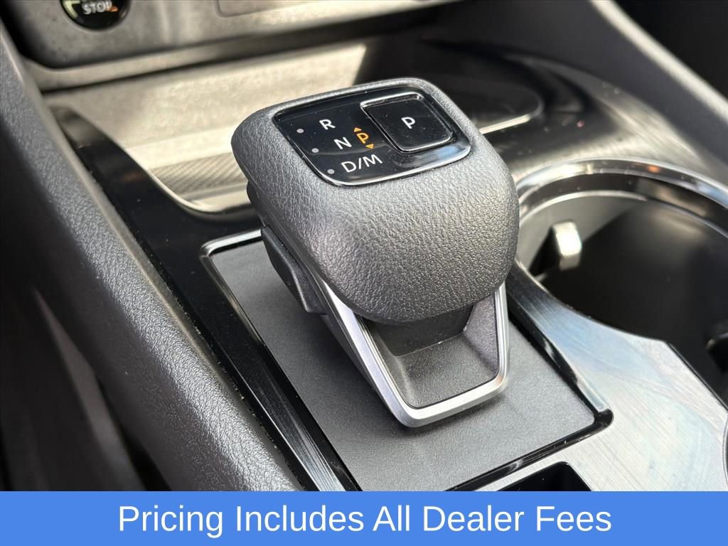 Used 2024 Nissan Rogue SV AWD/4WD image 24