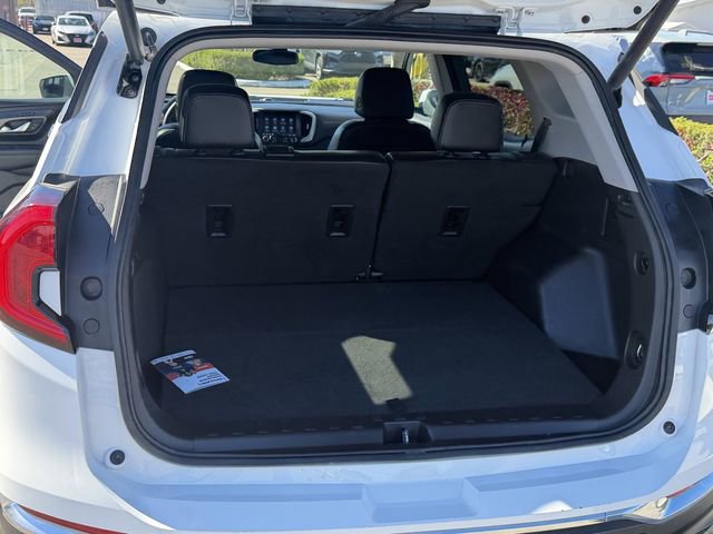Used 2024 GMC Terrain SLT image 24