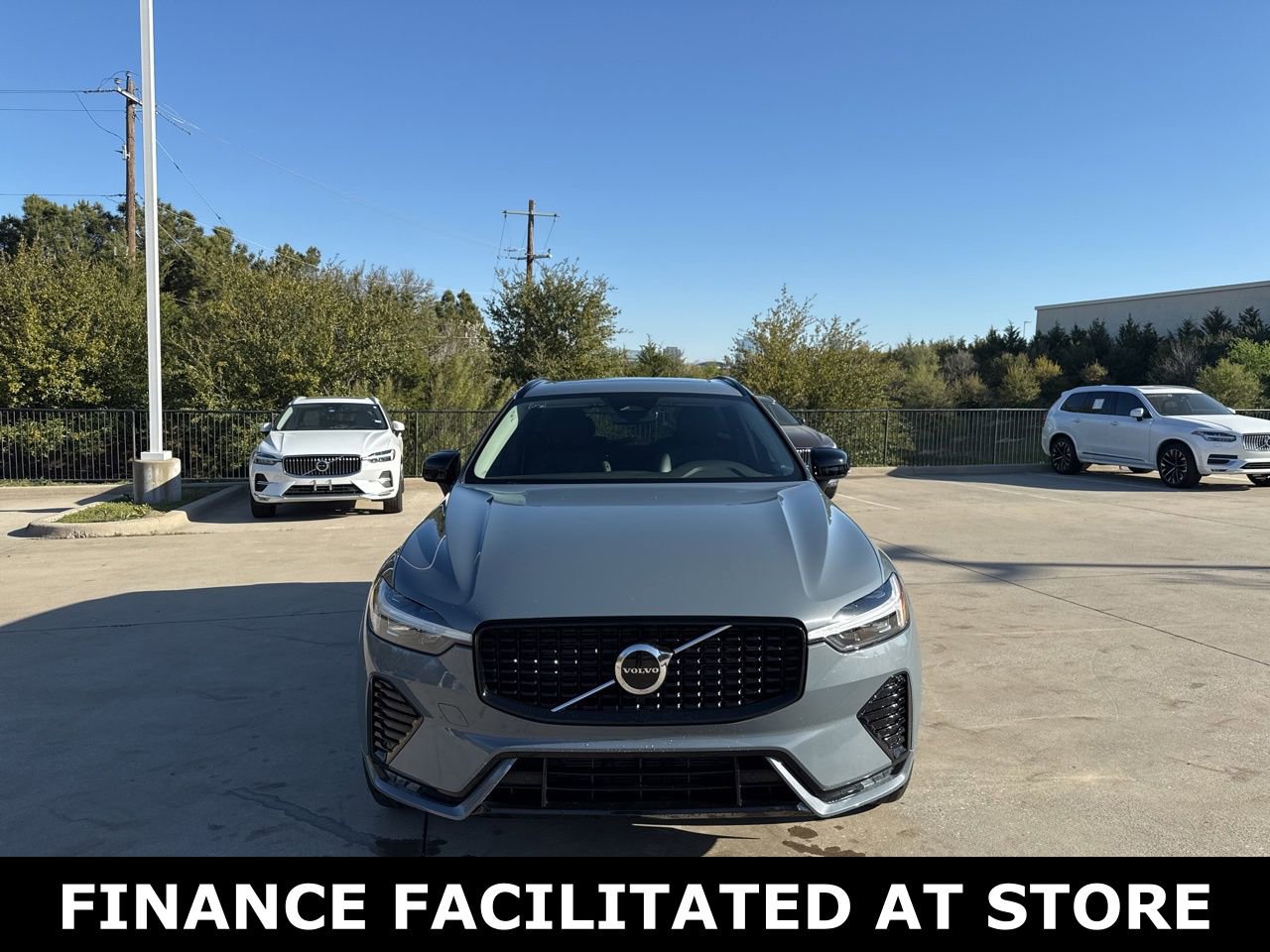 Certified 2024 Volvo XC60 B5 Core image 2