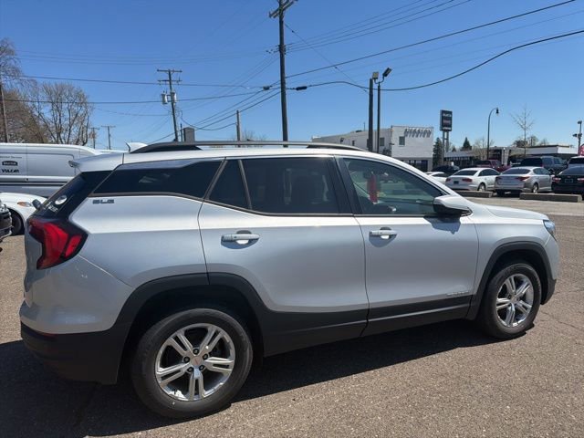 Used 2018 GMC Terrain SLE w/ Driver Convenience Package AWD/4WD image 4