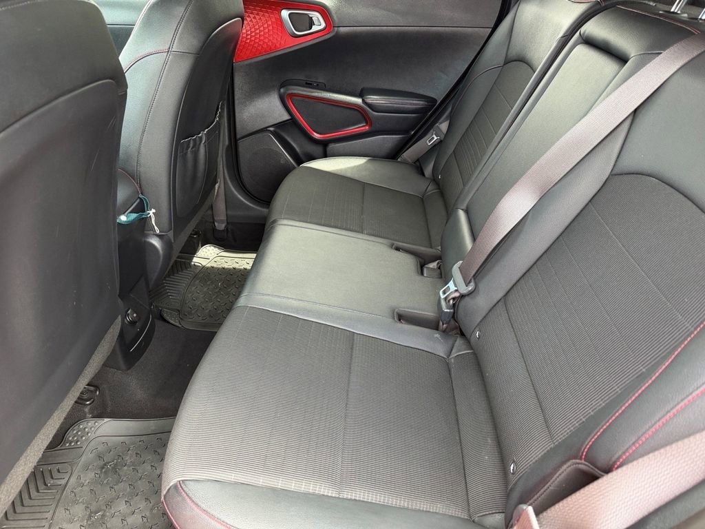 Used 2021 Kia Soul Turbo FWD image 13