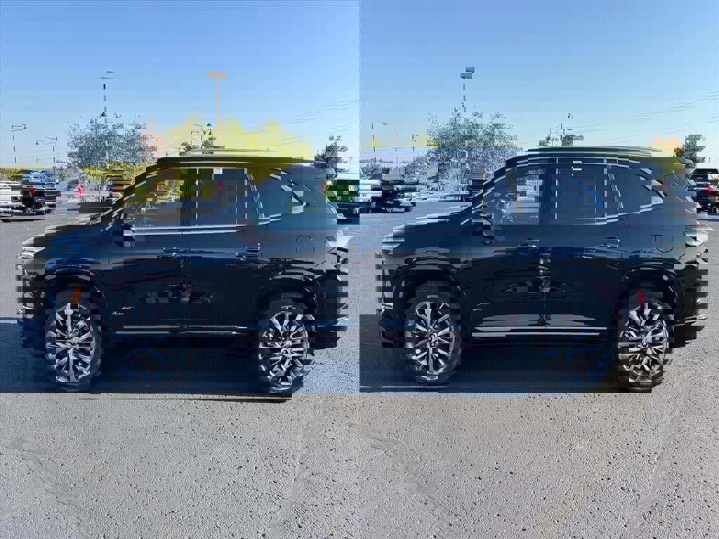 Certified 2025 Buick Enclave Avenir w/ Super Cruise Package image 2