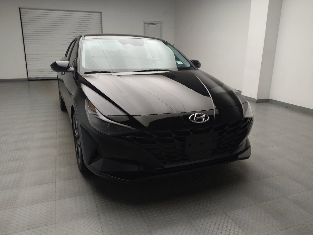 Used 2023 Hyundai Elantra SEL w/ Convenience Package FWD image 14