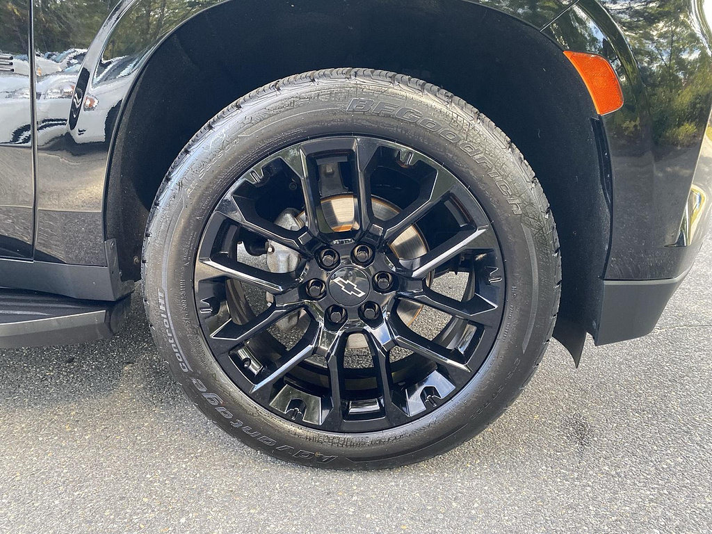Used 2022 Chevrolet Tahoe RST w/ Sport Performance Package AWD/4WD image 11