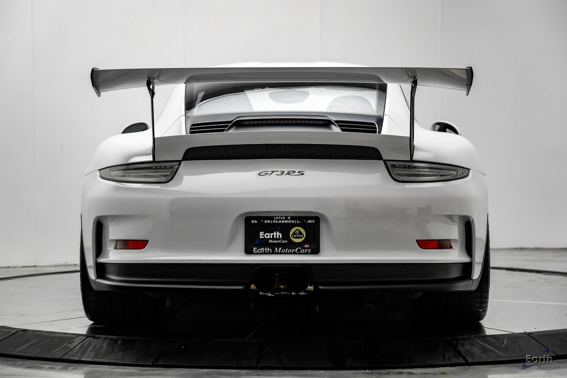 Used 2016 Porsche 911 GT3 RS RWD image 15