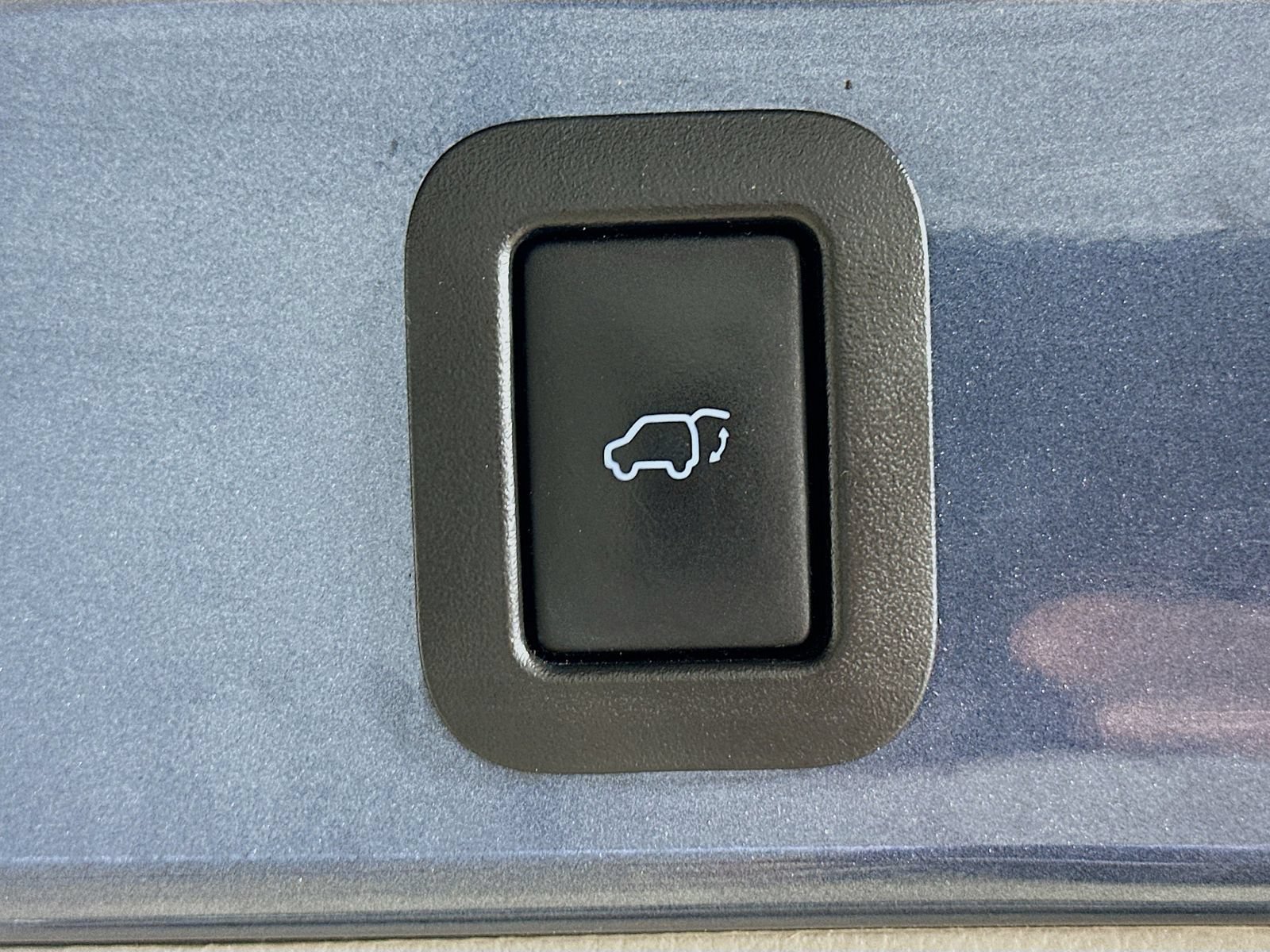 Used 2019 Toyota Highlander XLE AWD/4WD image 39