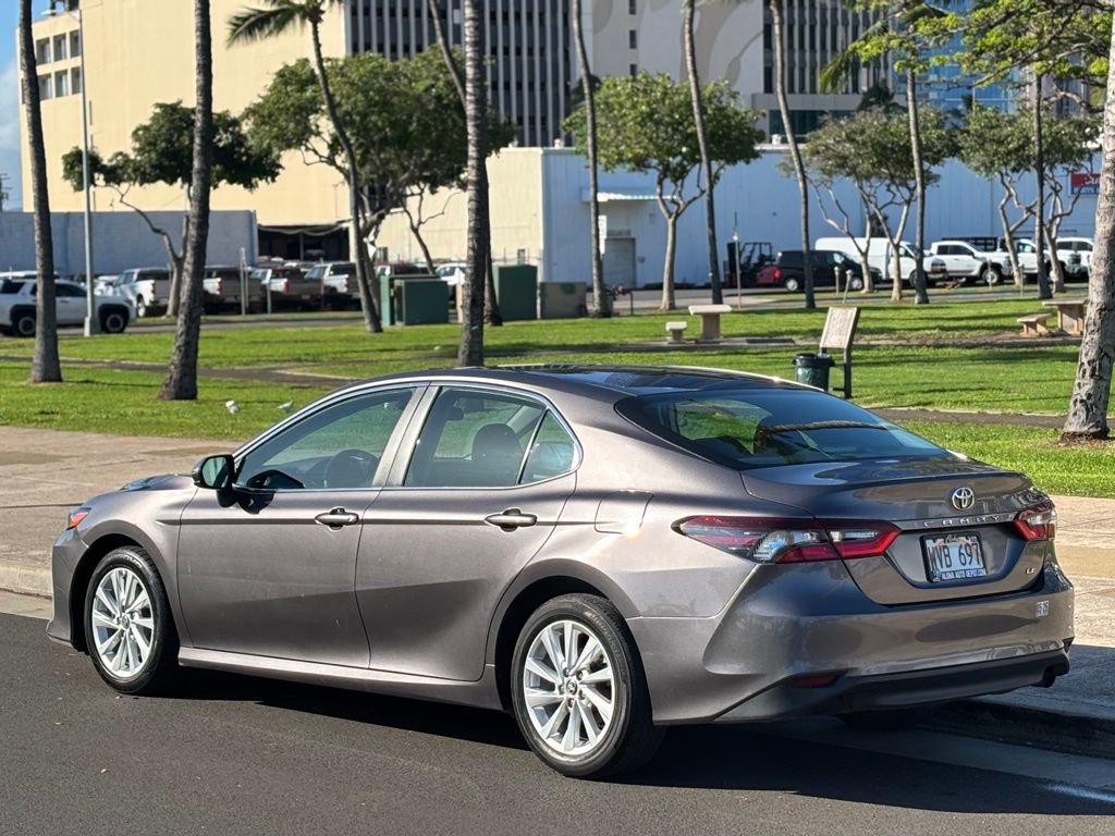 Used 2023 Toyota Camry LE FWD image 3