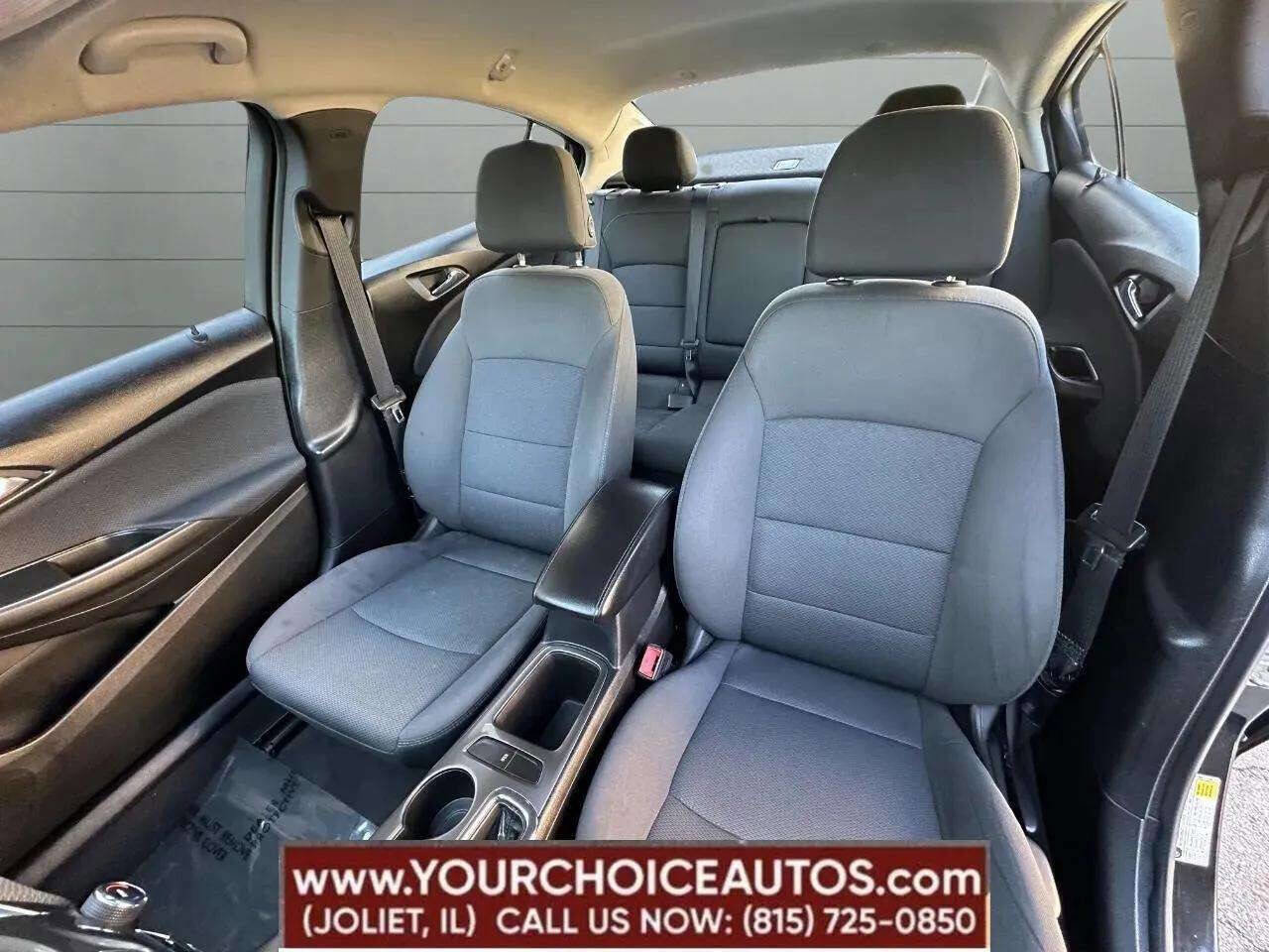 Used 2018 Chevrolet Cruze LT image 43