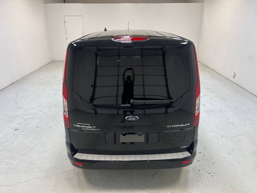 Used 2023 Ford Transit Connect Titanium FWD image 3
